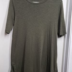 J. JILL olive green pima shirttail tunic top